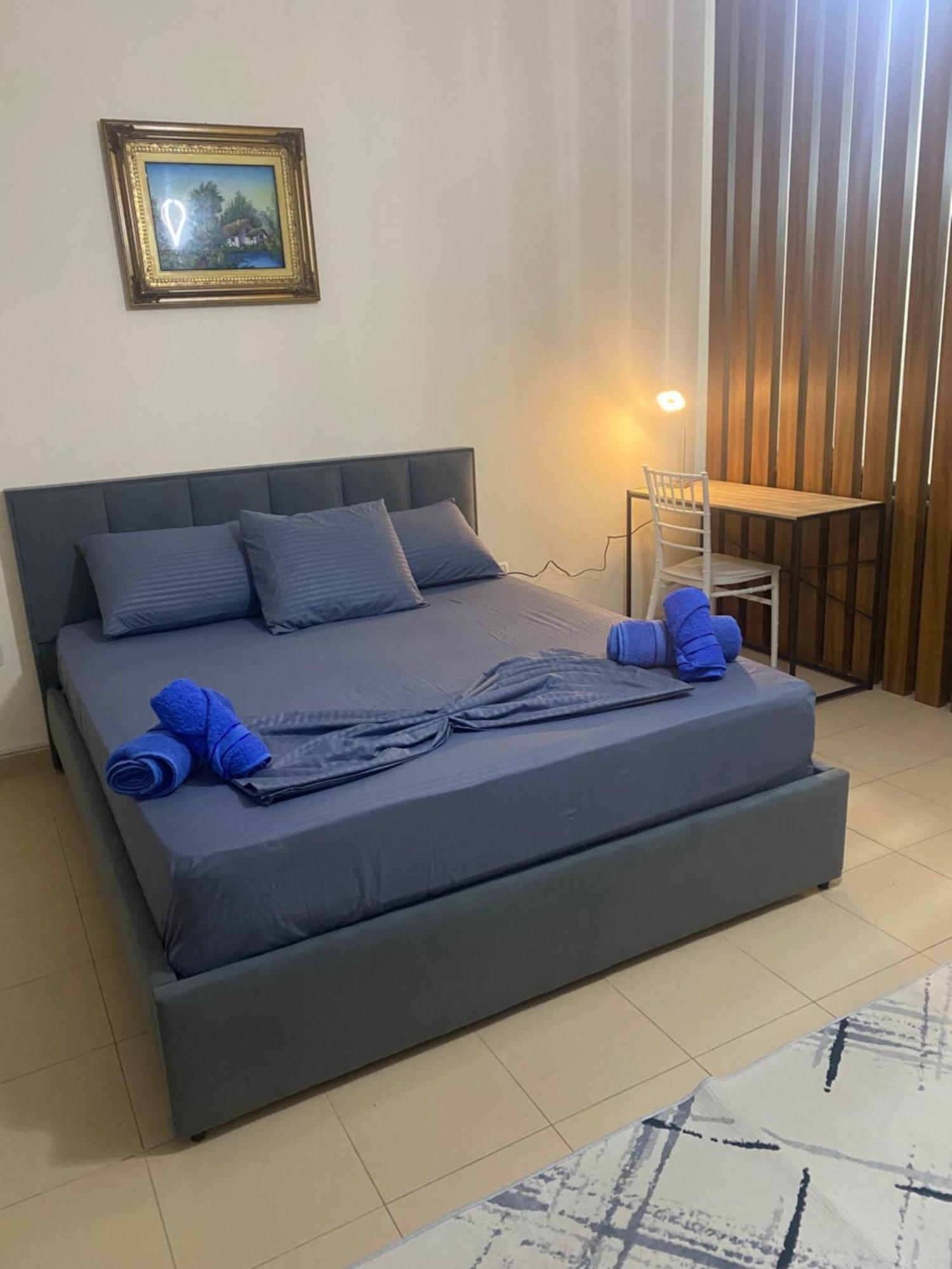 Chlo Apartment 4 Tirane エクステリア 写真